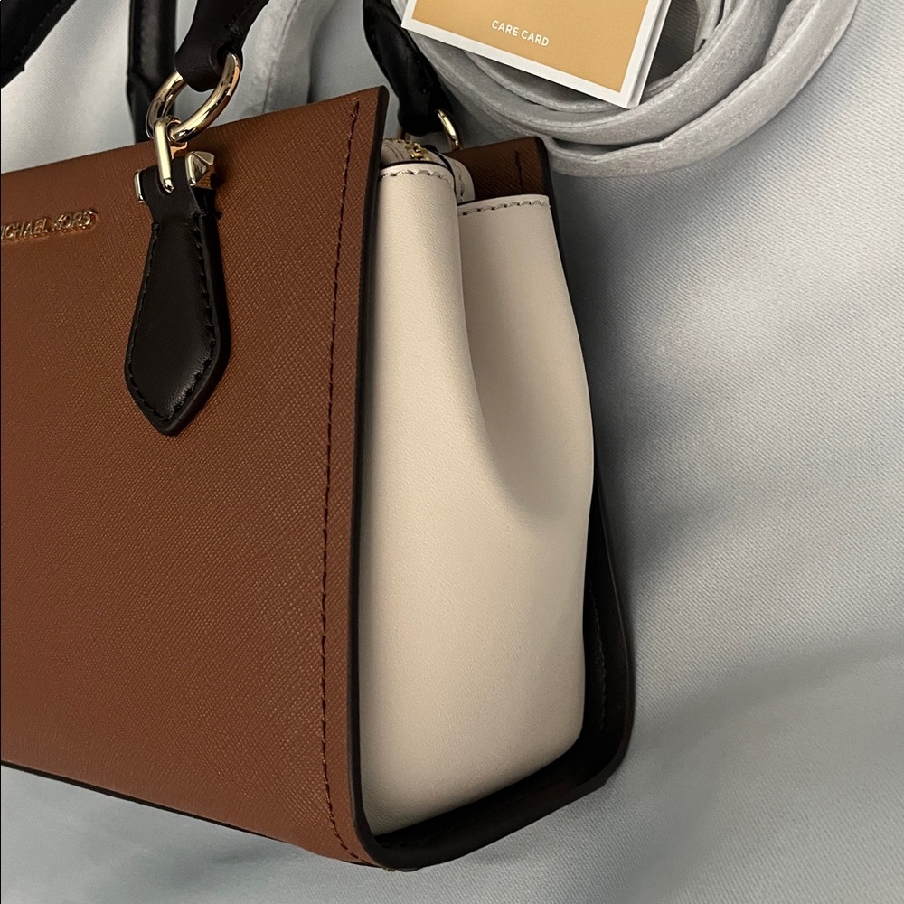 New Michael Kors Marilyn Small LuggageColor-Block Saffiano Leather Messenger Bag - Picture 5 of 7